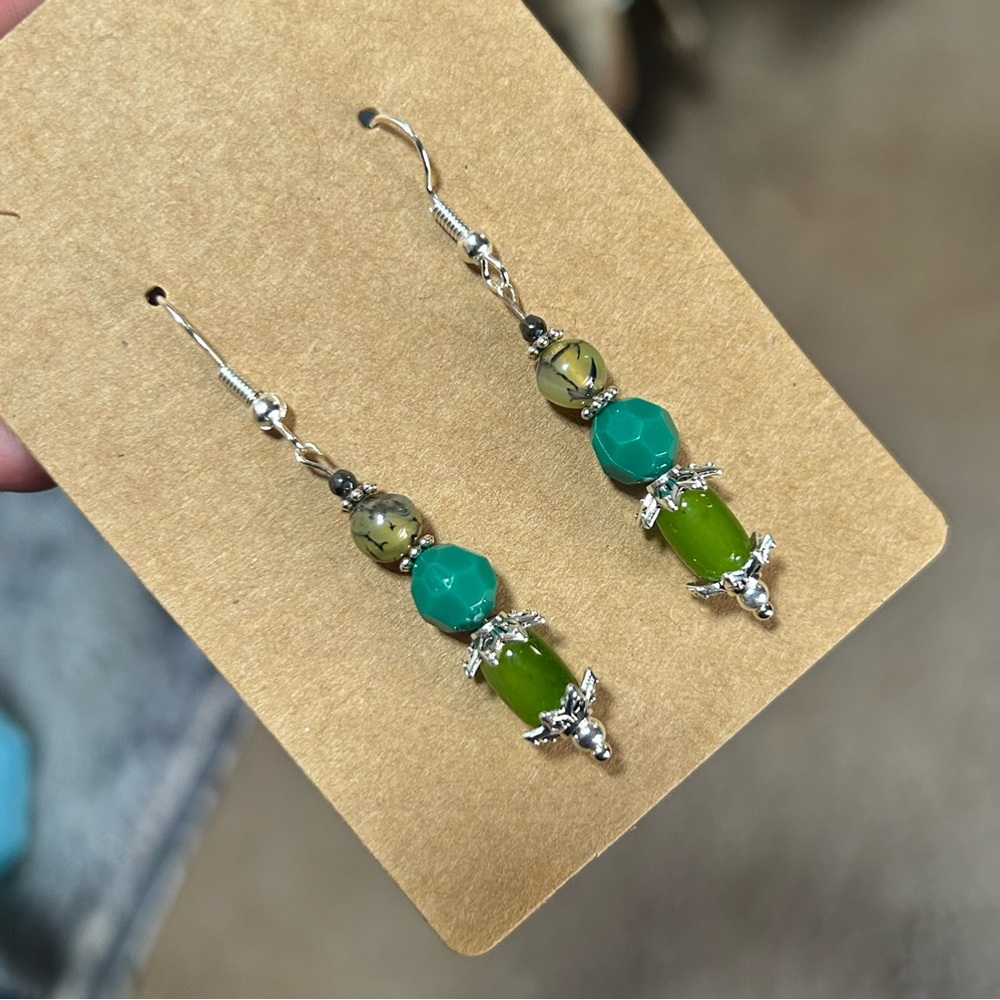 Handcrafted salvaged vintage bead cat eye glass faceted hematite earrings
